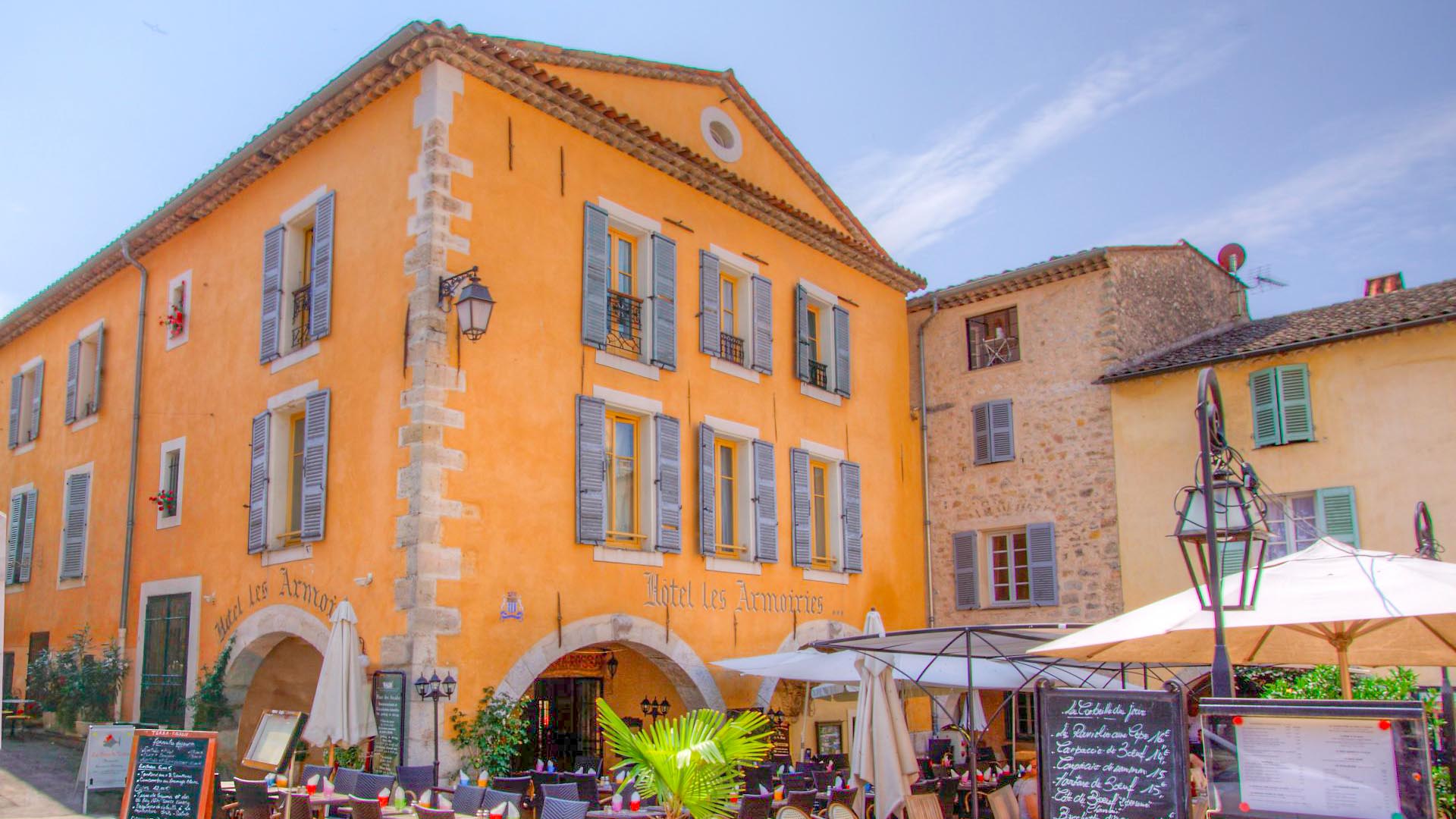 beautiful old style building in Fayence. Square where you can find many of the town restaurants. 