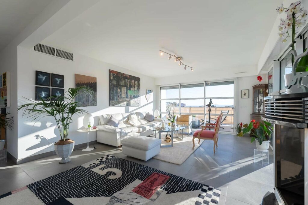 modern apartment for sale in cagnes sur mer