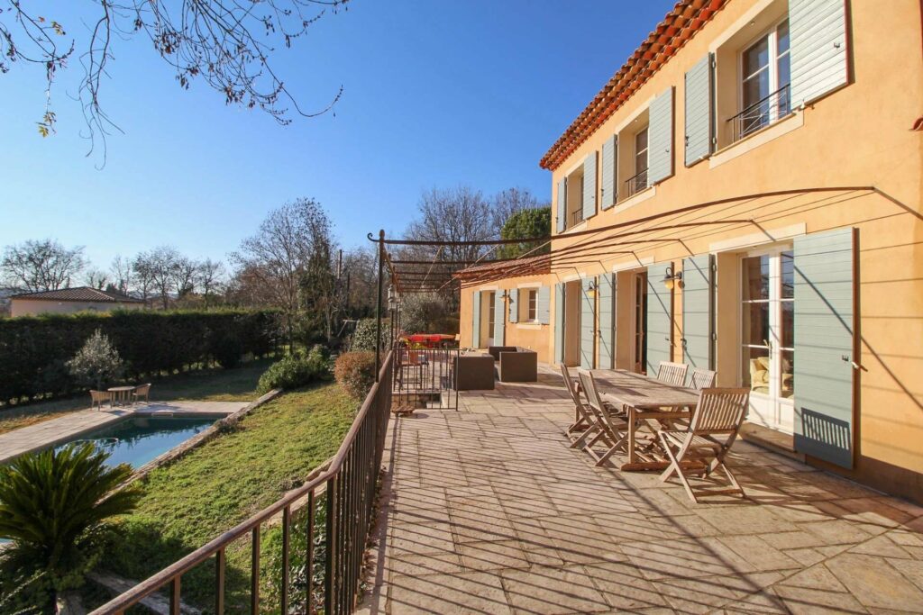 villa for sale in Montauroux with swimming pool