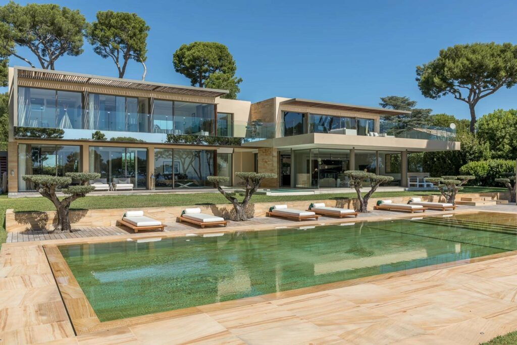 luxurious contemporary villa for sale in the south of france