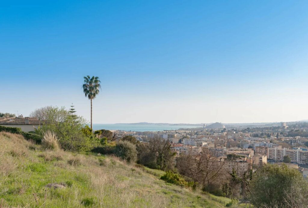 view from villa for sale in Cagnes-sur-Mer