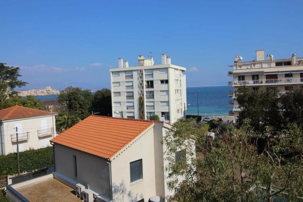 Apartment with sea view Cap d'Antibes