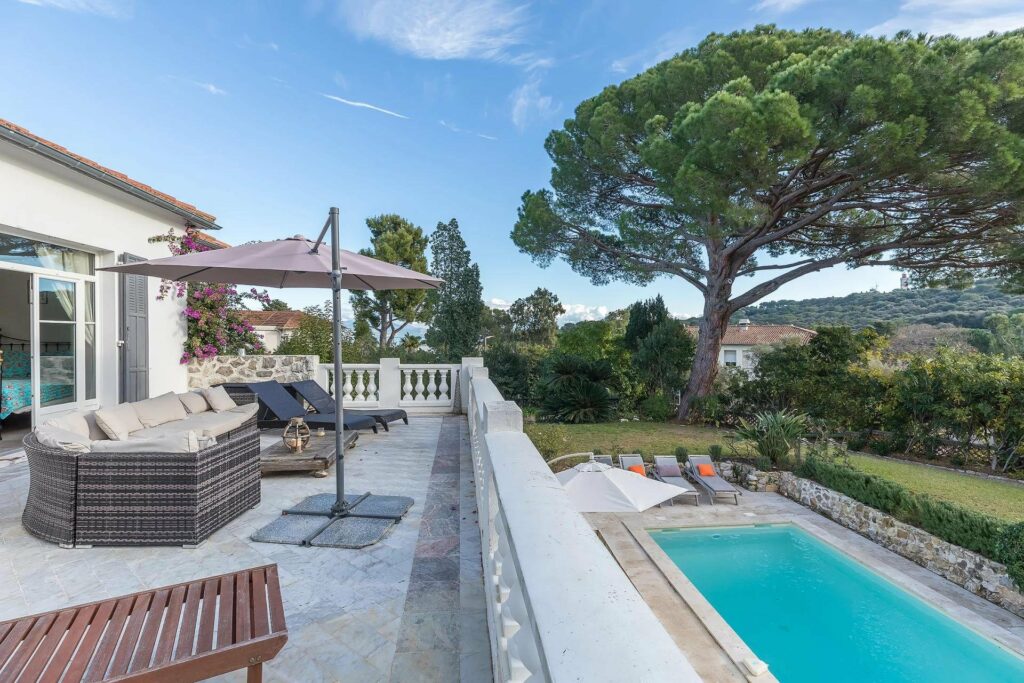 buy a house on the french riviera