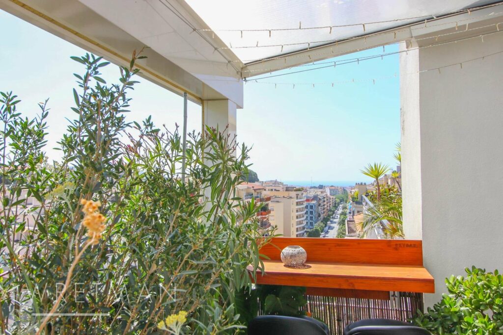 1-bedroom apartment with spacious terrace and view in Nice Cessole