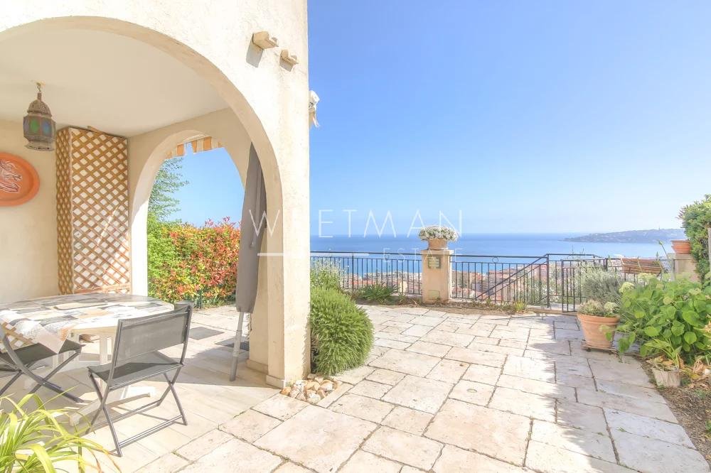 Town house with fantastic panoramic views in Menton Terres Chaudes