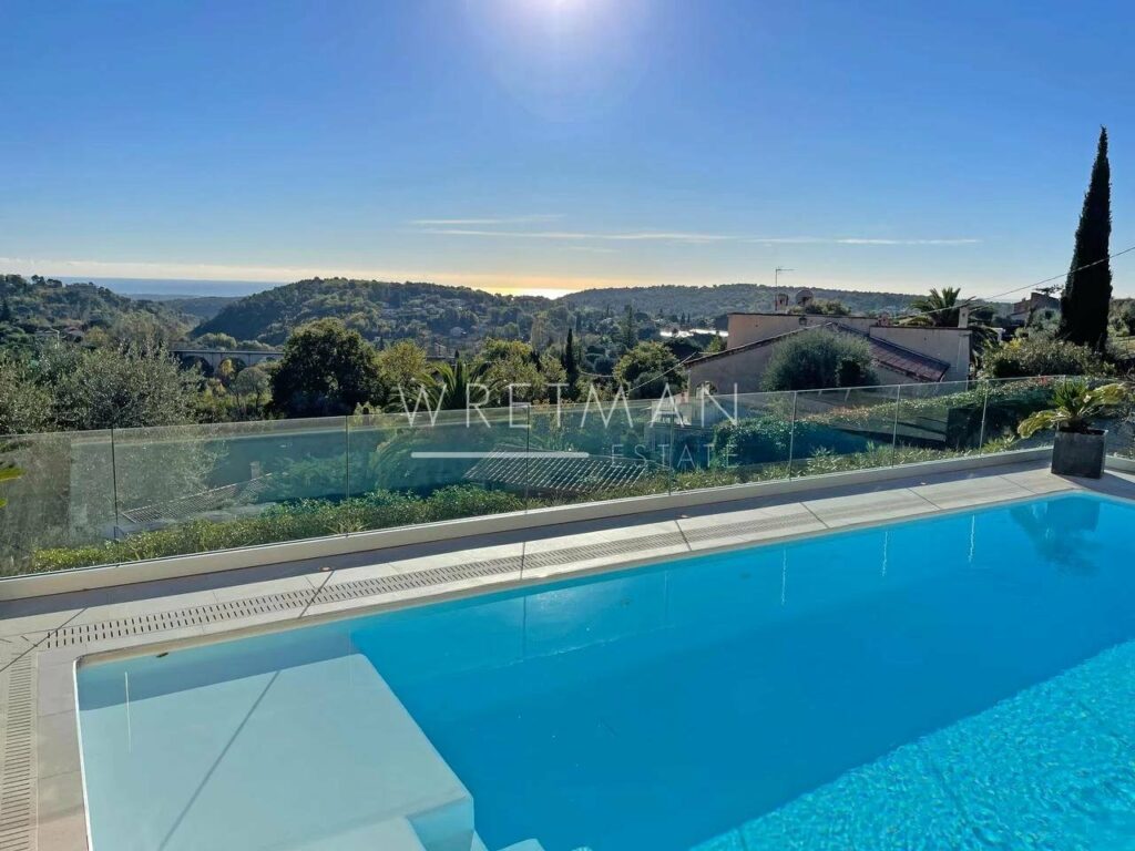 villa for sale in vence with swimming pool