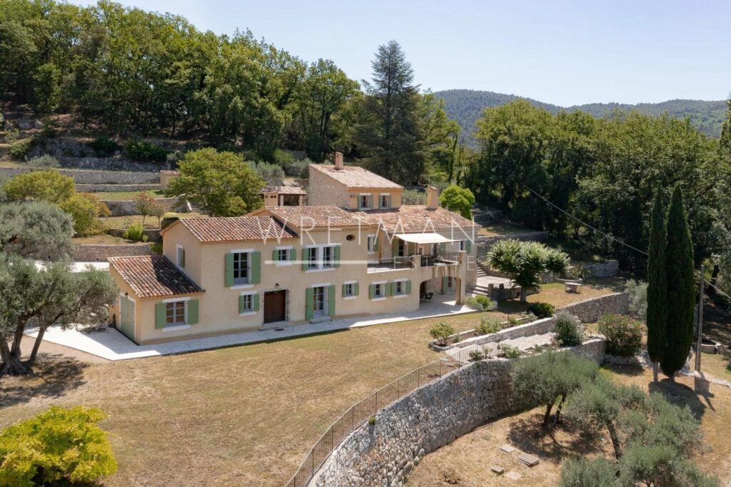 mas for sale in the south of france with large plot of land