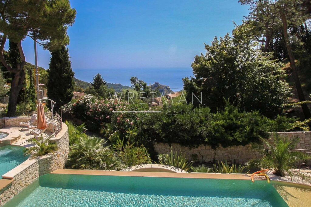villa property for sale in Eze with pool