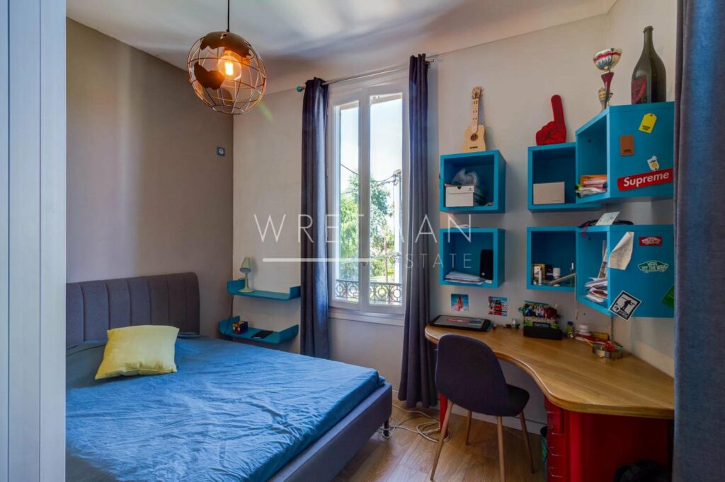 apartment for sale in antibes with large garden