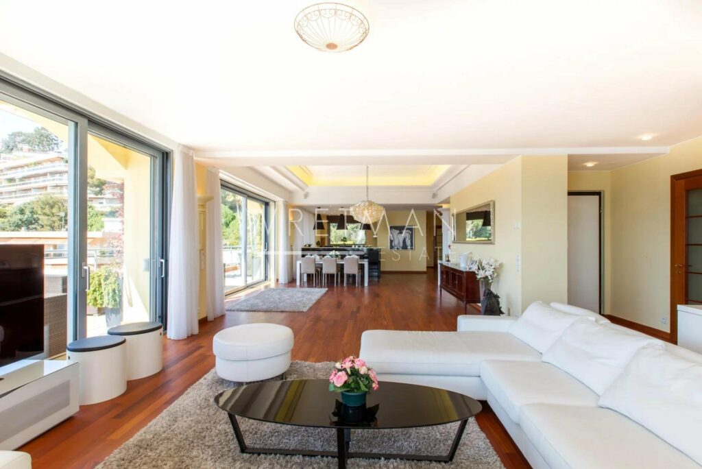 luxury apartment for sale in villefranche-sur-mer