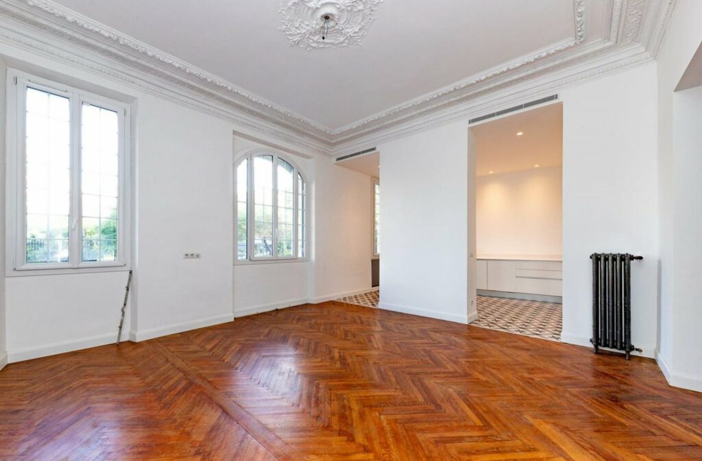 Beautiful 3-bedroom apartment in excellent condition in Nice Musiciens