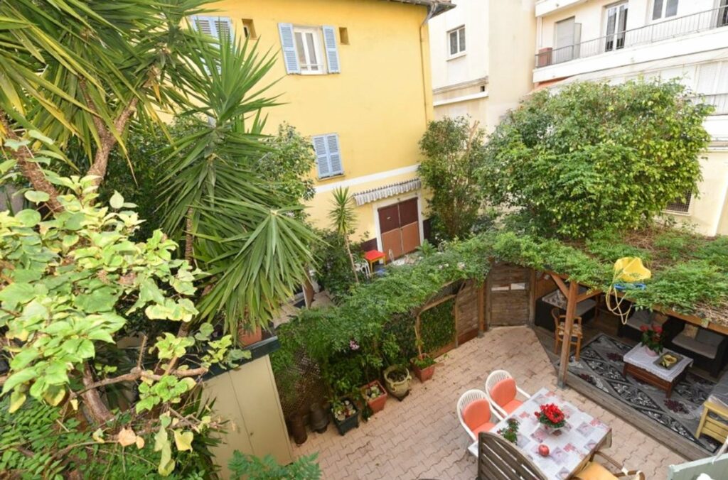duplex with terrace for sale in Nice Cimiez