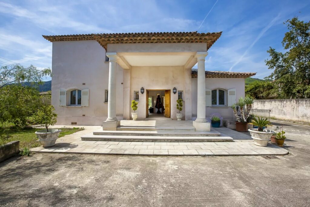 Majestic house in a quiet area - Vence
