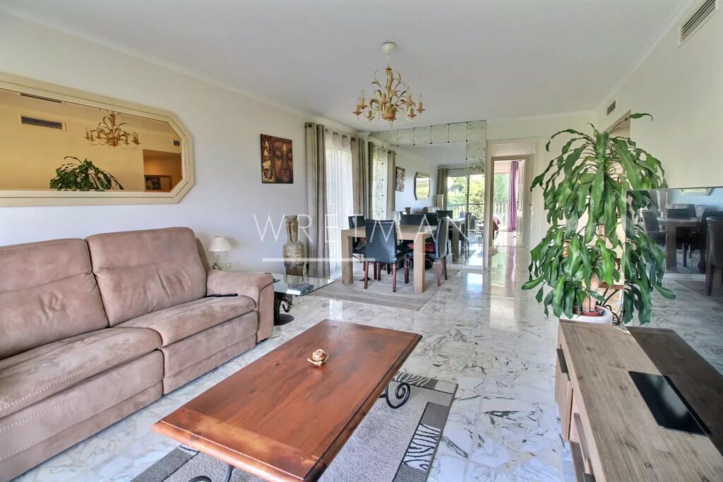 3-bedroom apartment with terrace and balcony - Cannes Californie