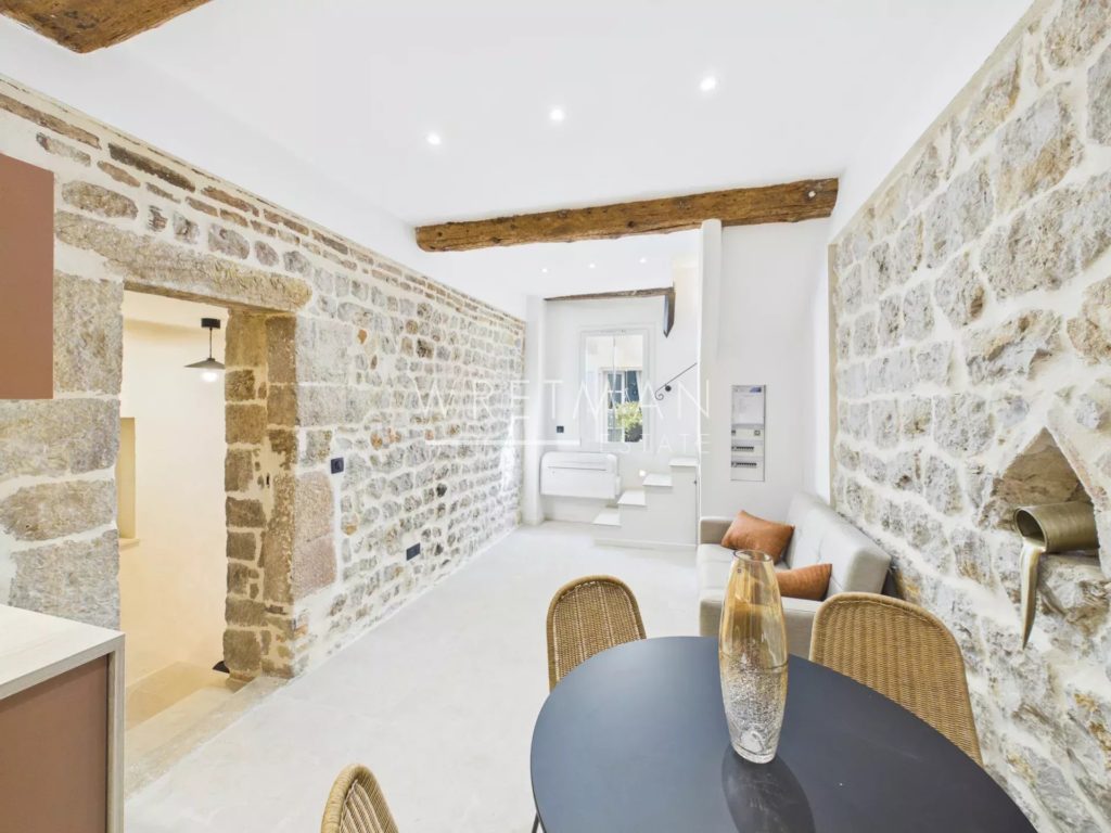 Maison 4 pièces 76 m² · à Antibes · 76 m² · 830 000 €